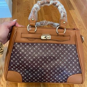 Brand new Danbury mint tote bag. Initials SC.